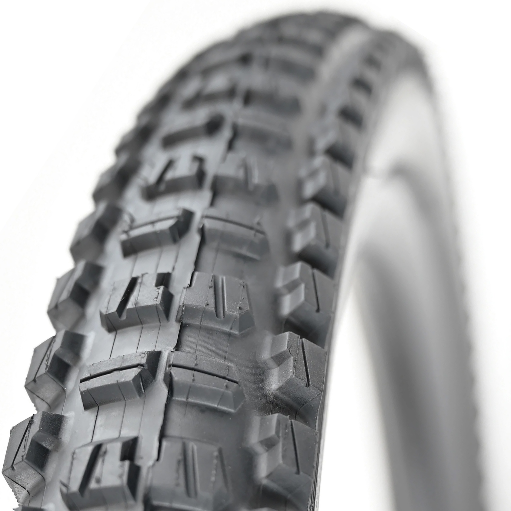 E*thirteen All Terrain Tire, Enduro/Control, 29" x 2.4 - Black