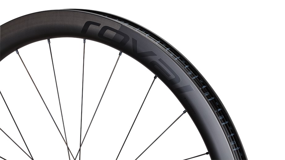Specialized Roval Terra Aero CL Satin Carbon / Satin Black - 700c Front
