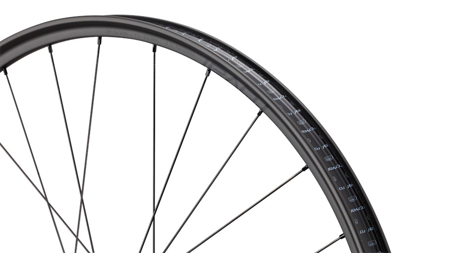 Specialized Traverse SL II Hydra2 Satin Carbon / Satin Black - 29 Front 28H