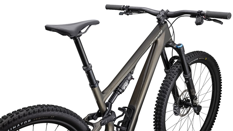 2025 Specialized Stumpjumper 15 Expert Gloss Gunmetal / White Mountains - S5