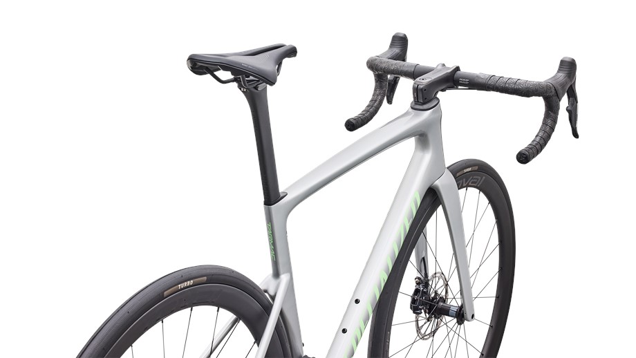 2027 Specialized Tarmac SL9 Expert Gloss Silver Dust / Powder Lime - 49
