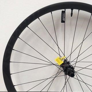 Specialized WHL MY16 TRAVERSE 38 SL, 27.5, REAR, CARBON, TA, 12X148MM, DISC, 6-BOLT, 28H, SRAM XD FHB (LFM02R) - SATIN CARBON W/ BLACK DCL Whl My16 Roval Traverse Sl 38 650b Rear Wheel Carb / Blk (wc014)