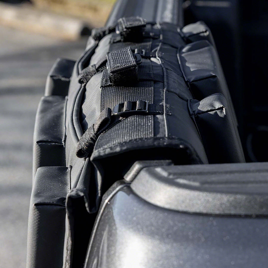 FOX Overland Split Tailgate Pad Black, One Size