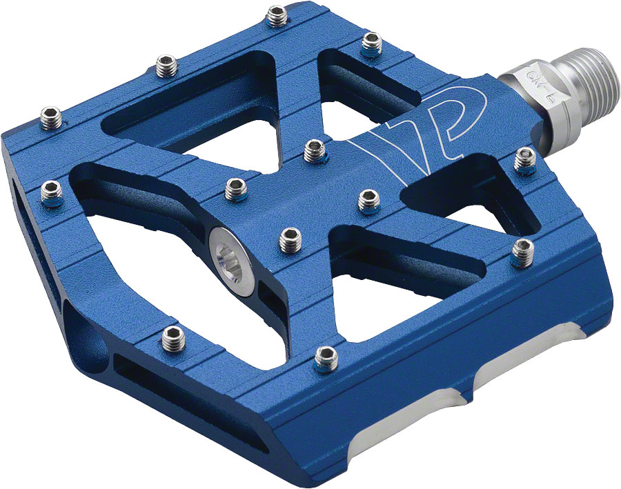 VP Components All Purpose Pedals - Platform, Aluminum, 9/16", Blue






