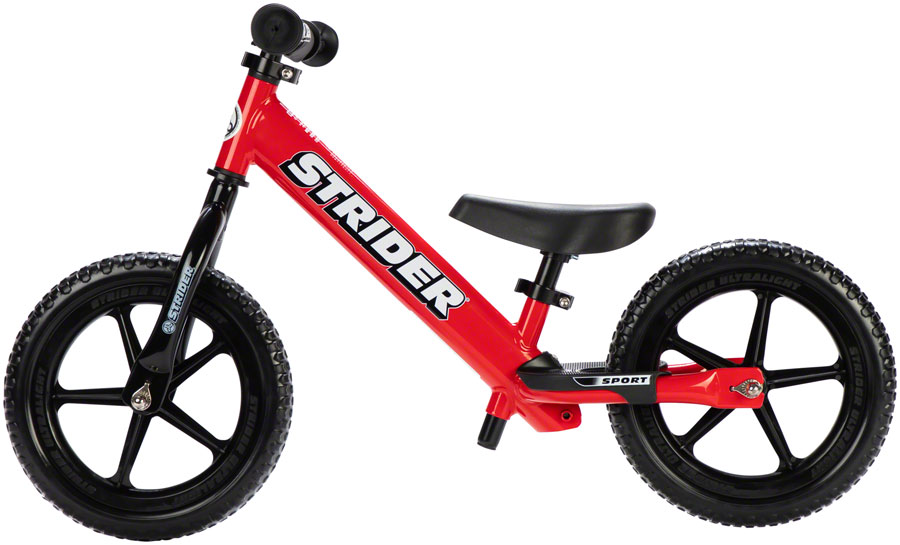 Strider 12 Sport Balance Bike: Red