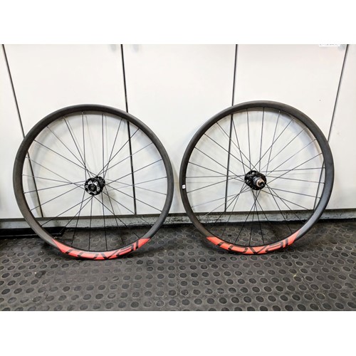 Specialized Roval Traverse Carbon Wheels, 650b, 15x110/12x148